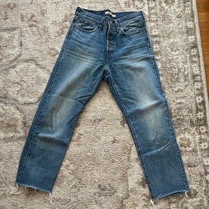 Levi's Women's Cropped wedgie straight Ankle Jeans in Faded Blue